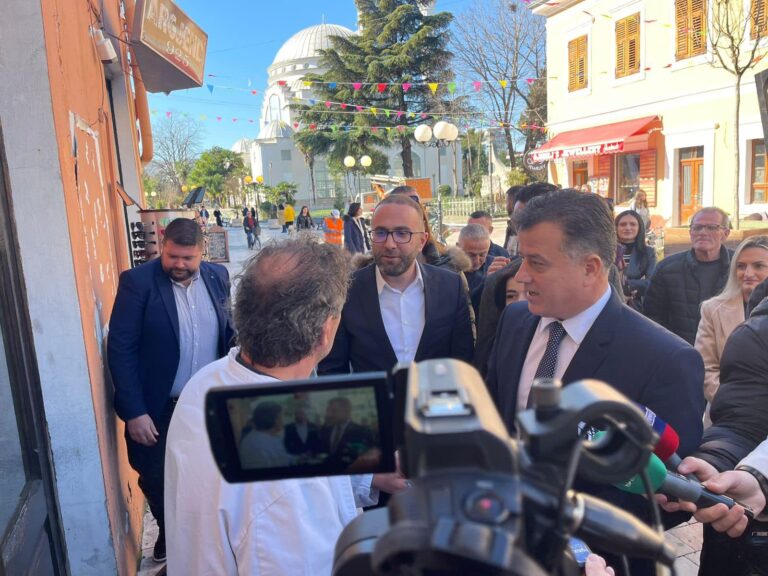 Kulluri: Berisha është mjeshtër, ja për çfarë po i përdor Nokën dhe Bardhin