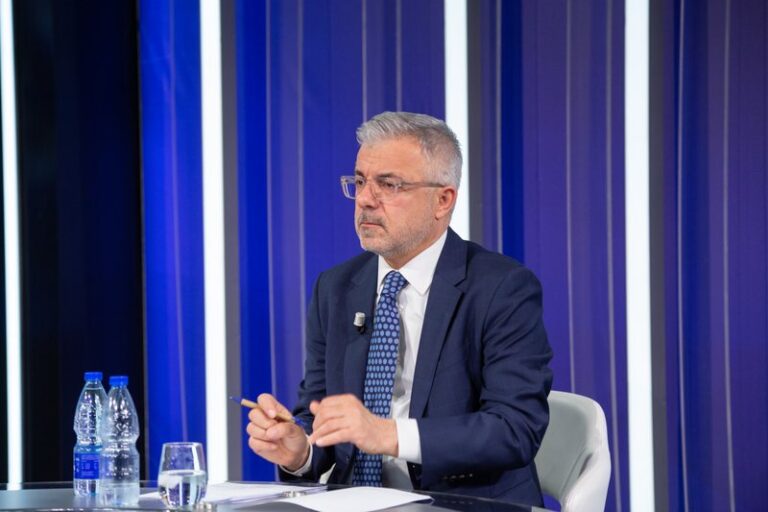 Emigracioni sjell 2 mijë euro në vit për çdo familje shqiptare