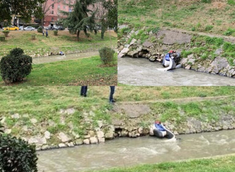 FOTO/ Aksident apo i braktisur? Gjendet një motoçikletë në ujërat e Lanës