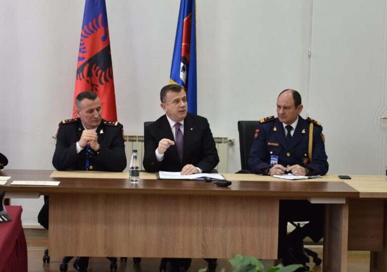 Certifikohen oficerët e lartë të MZSH, Balla: Rritje pagash për punonjësit