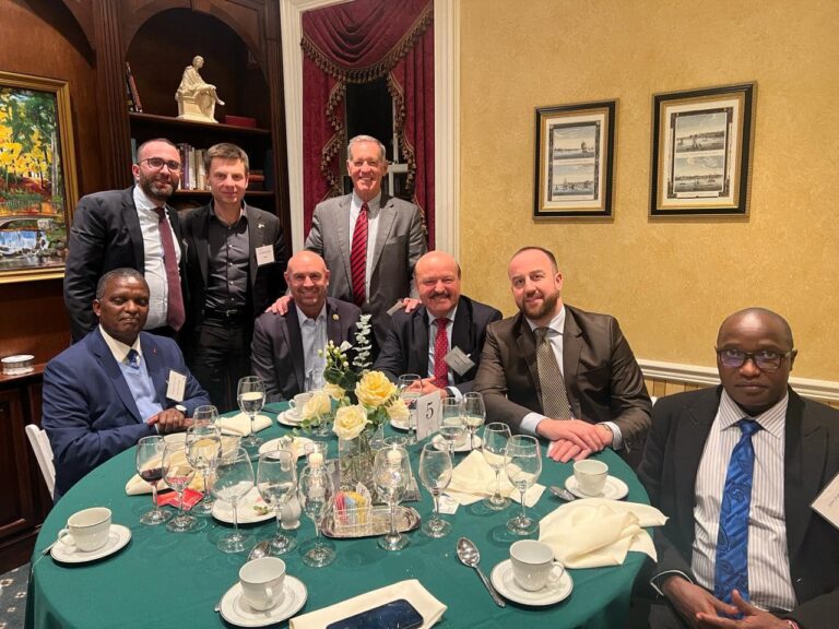 FOTO/ Gazment Bardhi takime me senatorë në Amerikë