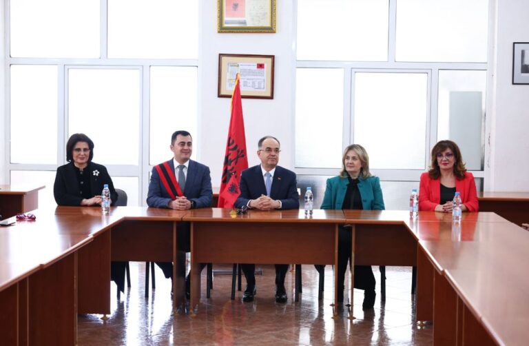 Presidenti Begaj në Elbasan: Meriton të shndërrohet në qytetin më të vizitueshëm në Shqipëri