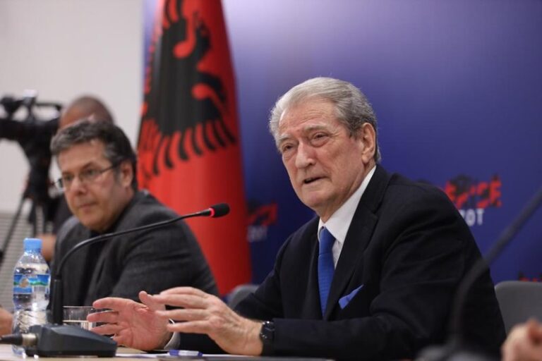 Edi Paloka: Deputetë të PS kanë pranuar në Amerikë se Berisha është lideri i PD-së