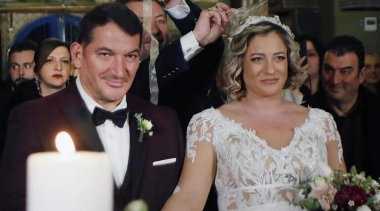 Pirro Dhima i jep fund beqarisë, martohet me Afrodhiti Skafidha. Çifti është në pritje të fëmijës së parë