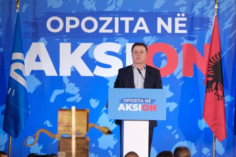 ”Bashkimi bëri mrekullinë”, Noka nga selia blu: Mrekullia ishte aty në shesh, shqiptarët folën
