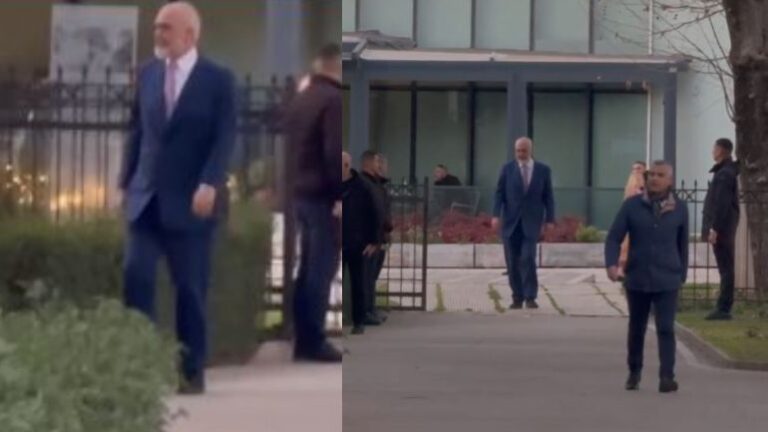 Deputetët e opozitës bllokojnë hyrjen e Kuvendit, Edi Rama vjen në këmbë