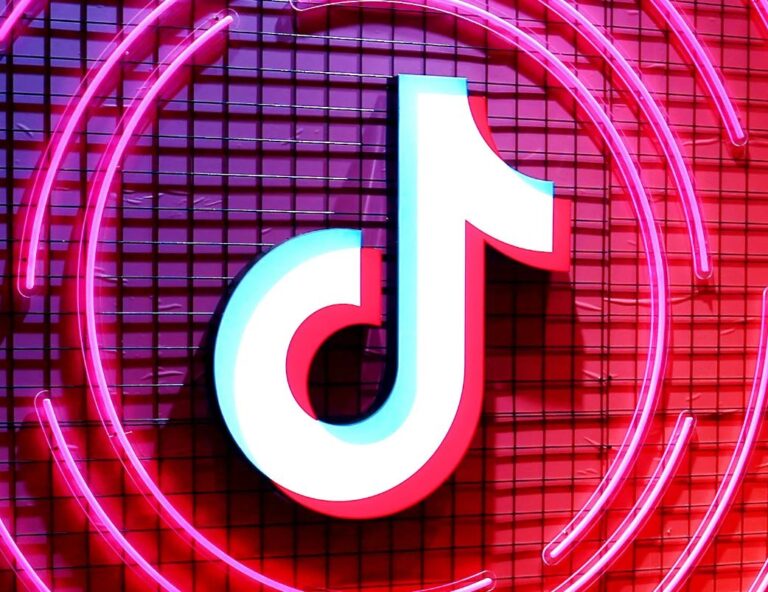 BE nën vëzhgim: Platforma TikTok nuk respekton mbrojtjen e të rinjve