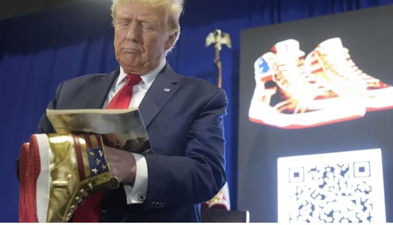 Trump prezantoi linjën e tij të atleteve, CEO rus paguan 9000 dollarë për një palë