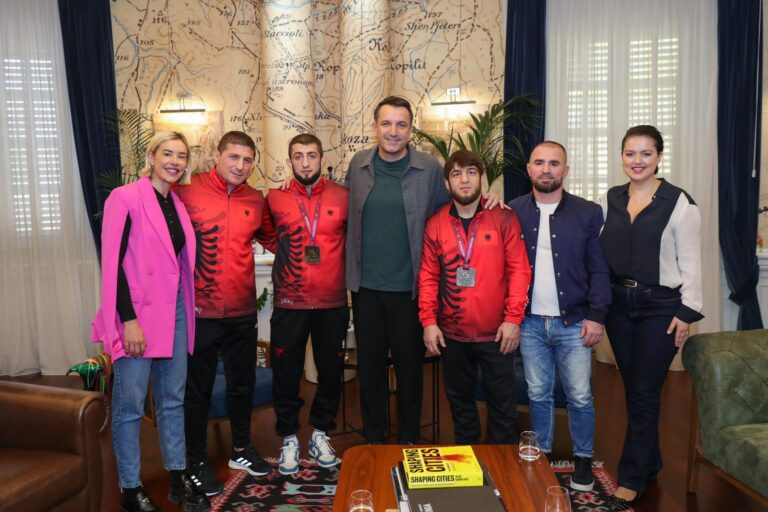 Veliaj pret kampionin dhe nënkampionin e Europës në mundje: Do të mbështesim skuadrën tonë olimpike