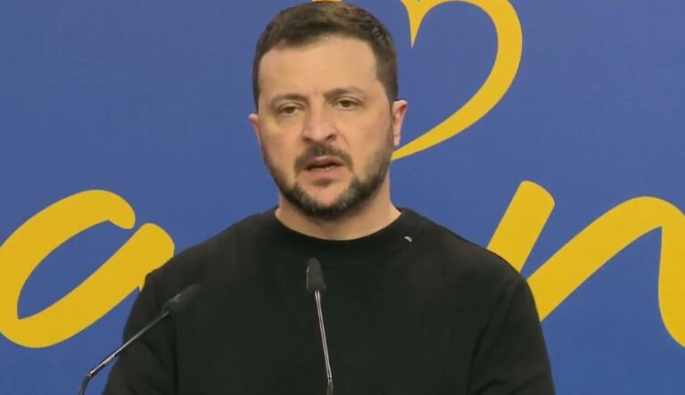 Presidenti Zelenski i bën ofertë Rusisë