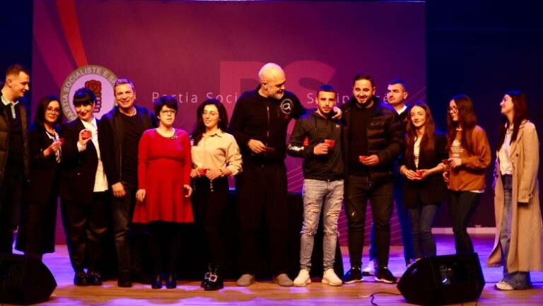 VIDEO/ Kryesocialisti Rama nis turin e takimeve në mbarë Shqipërinë: Në 2025 fitore më të thellë