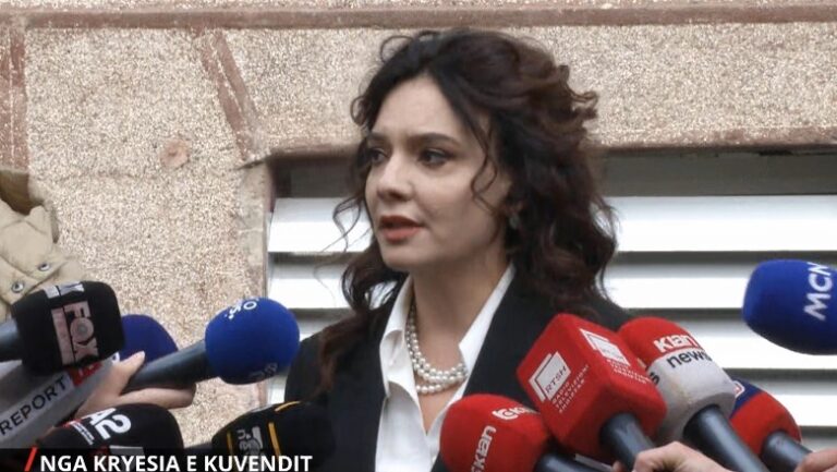 Njihni Rithemelimin? Spiropali: Parti e marrë peng, respektojmë deputetët! Jo marrëveshje me non-grata
