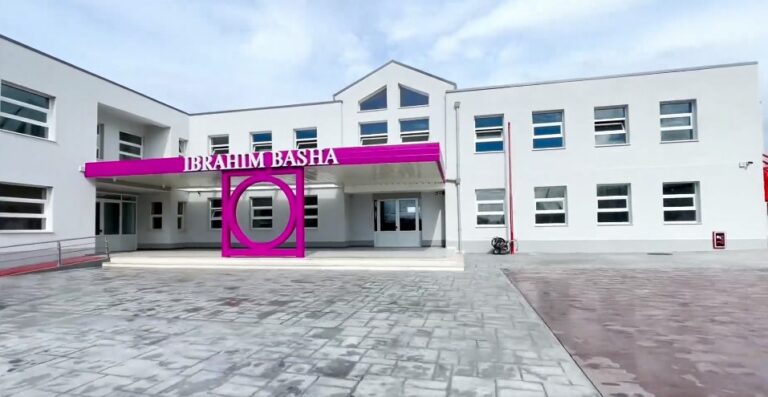 VIDEO/ Rama: Shkolla e rilindur ”Ibrahim Basha” në Kamëz, shumë shpejt gati për 746 nxënës