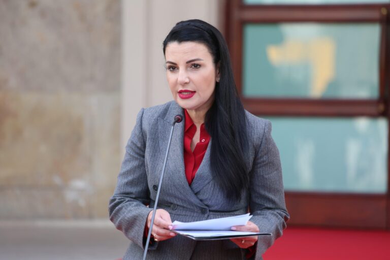 Energjia e rinovueshme/ Zv.kryeministrja Balluku: Sipërmarrësit kanë 1 vit kohë për studimin e zonave