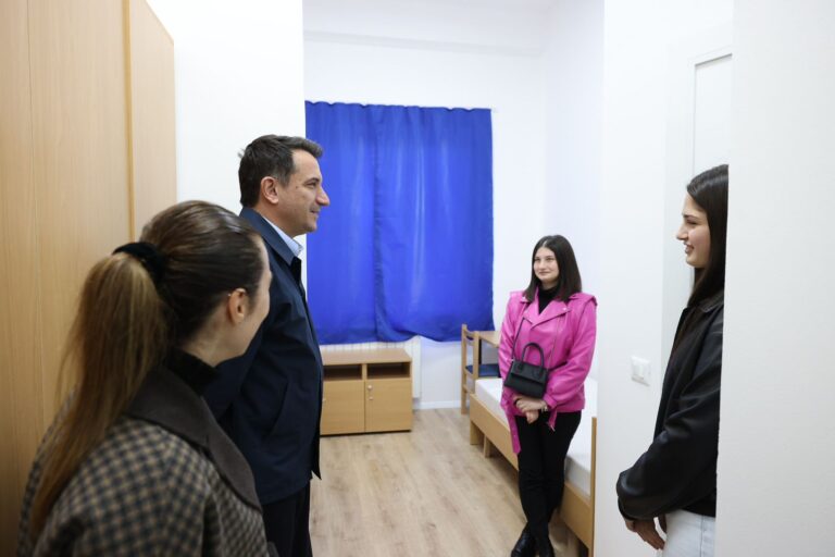 FOTO/ Përurohet godina e re në Qytetin Studenti, Erion Veliaj: Punimet me standarde europiane