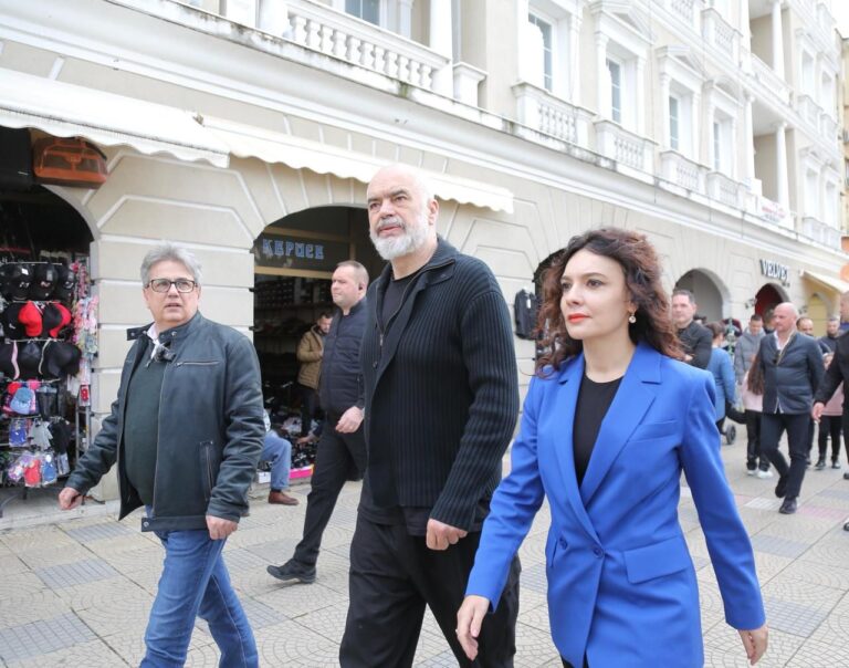 Detaje nga takimi me strukturat në Shkodër, Rama: Demokratët e kanë derën e hapur