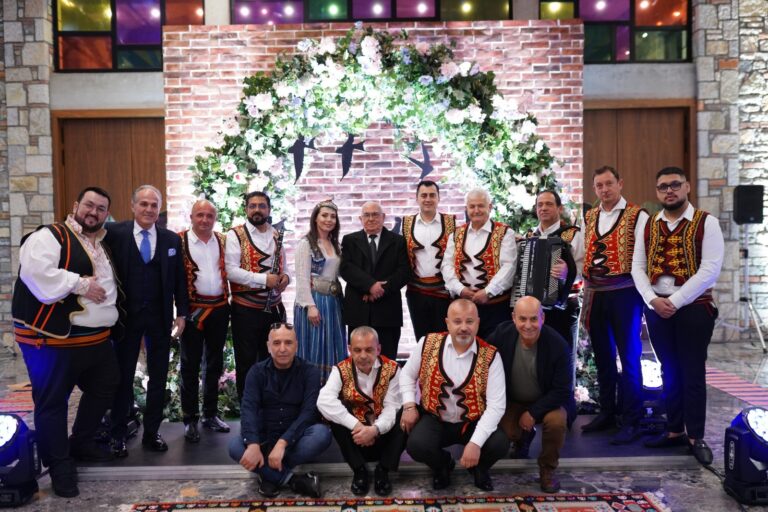 “Sofra e Elbasanit”, të gjithë bashkë për të festuar ardhjen e pranverës (FOTO)
