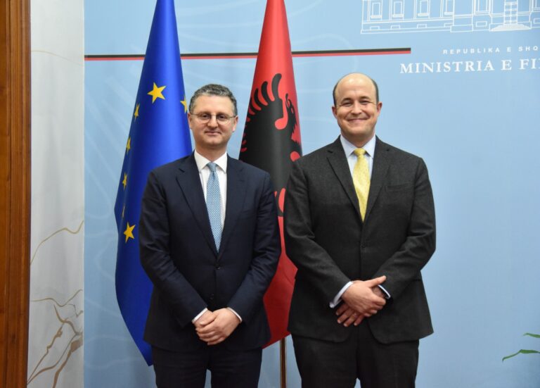 Ministri Mete takon të Ngarkuarin me Punë të SHBA: Finalizojmë një marrëveshje të re për asistencën e Shqipërisë