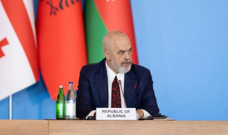 Rama në Azerbajxhan: Synojmë të ndërtojmë qendër gazi në Vlorë, në bashkëpunim me TAP-in