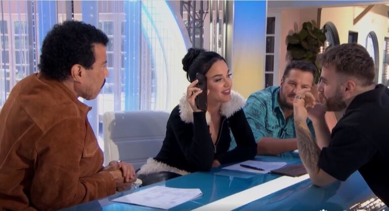 Kim, shqiptari nga Kosova që befason me zërin dhe prek me historinë e tij, jurinë e American Idol