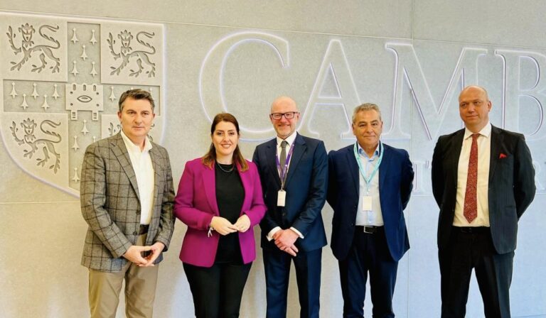 Ministrja Manastirliu në Cambridge: Nis puna për modernizimin e qendrës së shërbimeve arsimore