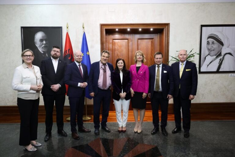 Zv/kryetarja e Kuvendit, Felaj pret delegacionin nga Finlanda: Mbështetëse e Shqipërisë në rrugën drejt BE