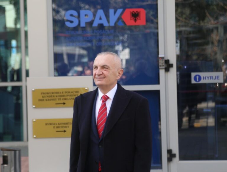 SPAK dhe tradhtarët e PL, cilin zj*rr do shuajë Meta?