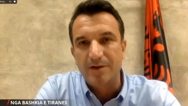 VIDEO/ Opozita para bashkisë, Veliaj: Janë stan me lepuj, vijnë në protestë me ”Mercedezë” nga 100 mijë euro