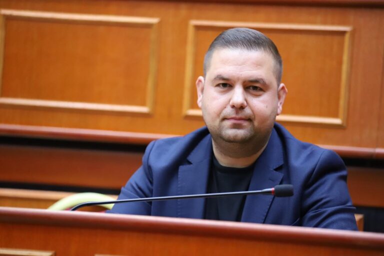 SPAK po shkund partinë e Metës? Brahimllari për dorëhqjen: Çdo person duhet të marrë përgjegjësi për atë që i takon