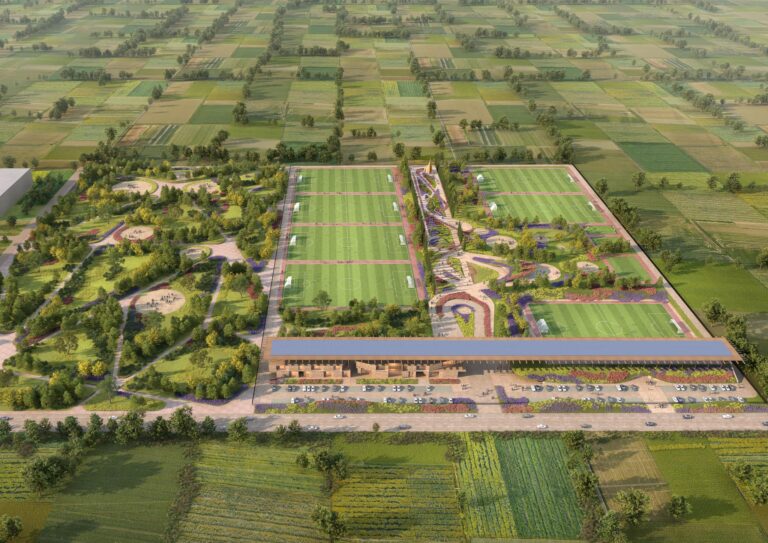 FOTO/ Rama tregon sesi do të jetë akademia e Manchester City në Durrës