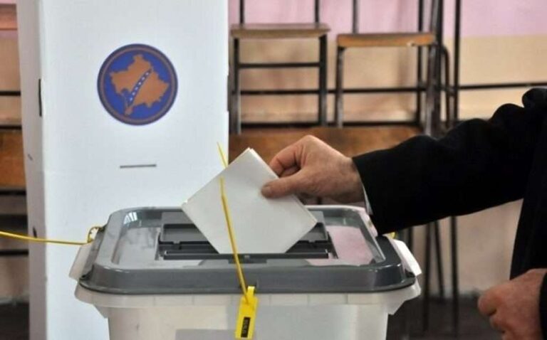 Zgjedhjet në Veri, miratohet fletëvotimi. Shtyhet regjistrimi i votuesve jashtë vendit