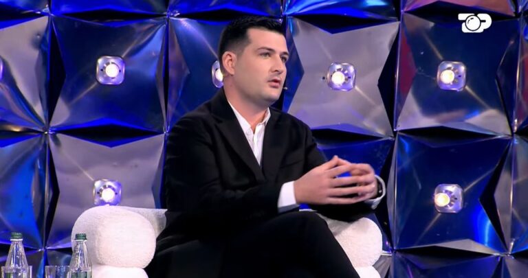 ”Liami ma*jak”, Arbër Hajdari ironizon banorët: Fillova të frikësohesha dhe unë! U përdor situata