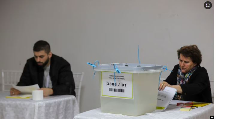 VOA: Dështon referendumi për largimin e kryetarëve shqiptarë të komunave në veri të Kosovës