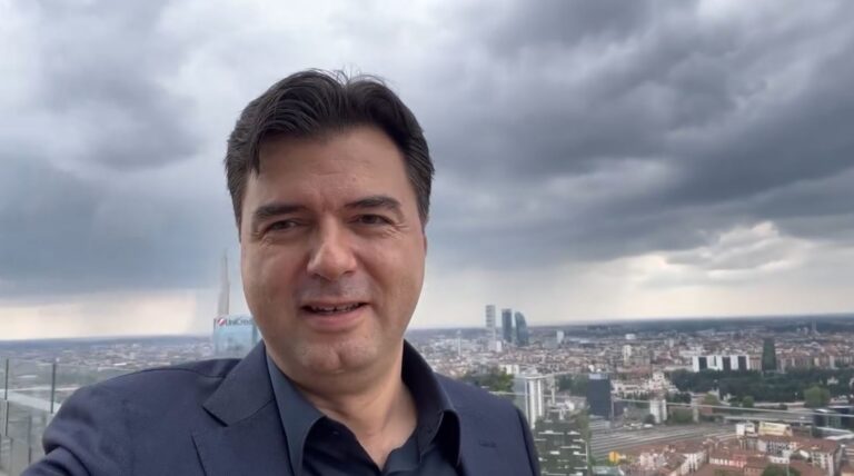 VIDEO/ Tur me diasporën! Basha një hap para Ramës, takim me bashkatdhetarët në Itali