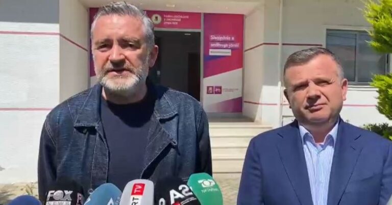 Klosi: Diaspora në fokus të rienergjizimit të PS-së. Balla: Në Fier kalon një prej gazsjellësve më të mëdhenj në Europë