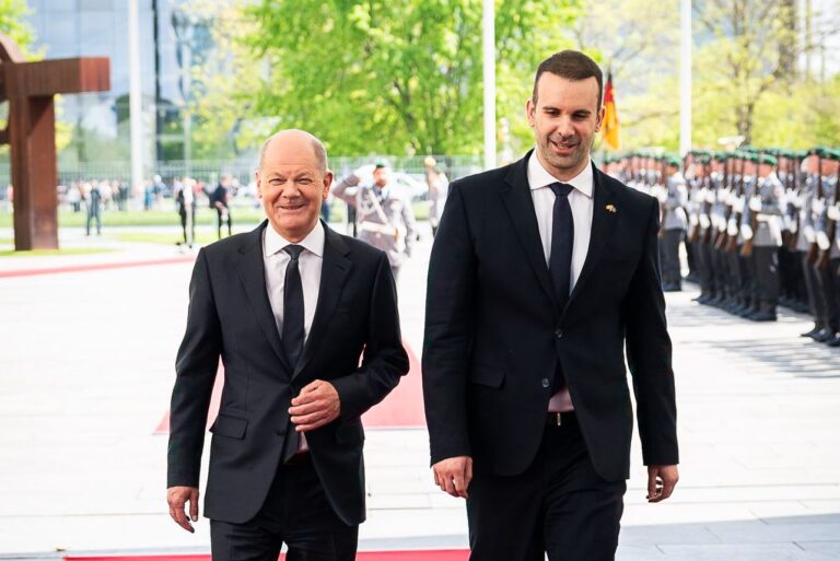 Scholz: Realiste që Mali i Zi të hyjë në BE pas 4 vjetësh