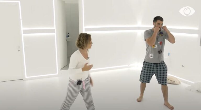 VIDEO/ ”Çfarë adrenaline”, befason Egla dhe Meritoni. Bëjnë boks brenda Dhomës së Bardhë