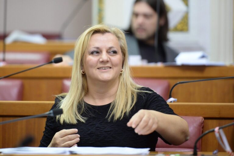 Zgjedhjet në Kroaci, deputetja shqiptare do rizgjedhjen përballë boshnjakëve: Urë lidhëse për shqiptarët