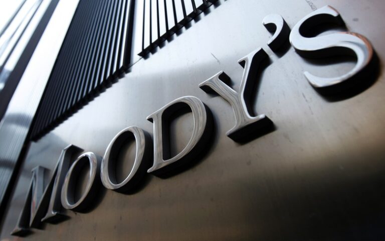 Moody’s: Ekonomia shqiptare kalon nga e “qëndrueshme” në “pozitive”