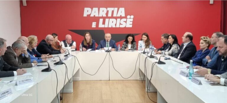 Rithemelimi i Partisë së Lirisë, Kryesia miraton 4 vendime të rëndësishme