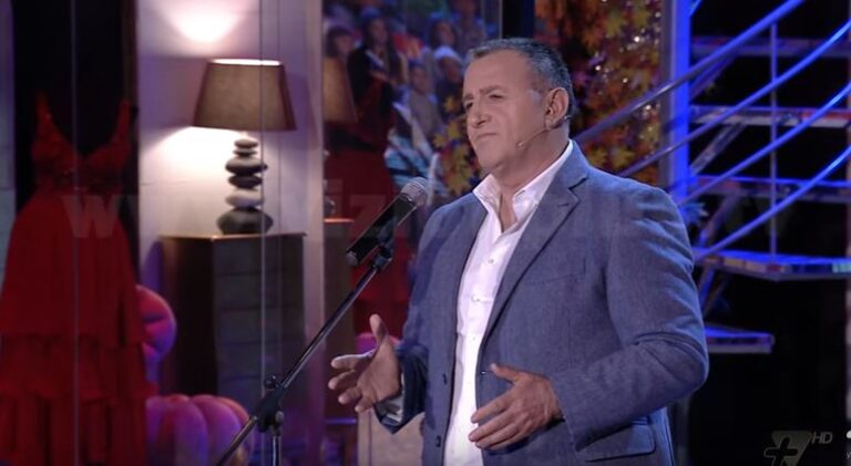 Agron Llakaj feston ditëlindjen, sa vjeç bën sot mjeshtri i humorit