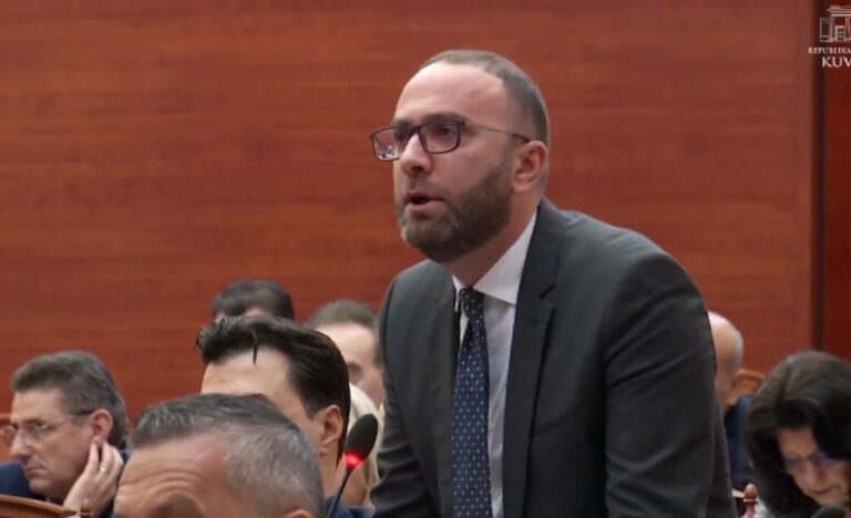 “Kemi kërkuar interpelancë urgjente me kryeminstrin”, Bardhi replikon me Çuçin: Nuk ka urgjencë!