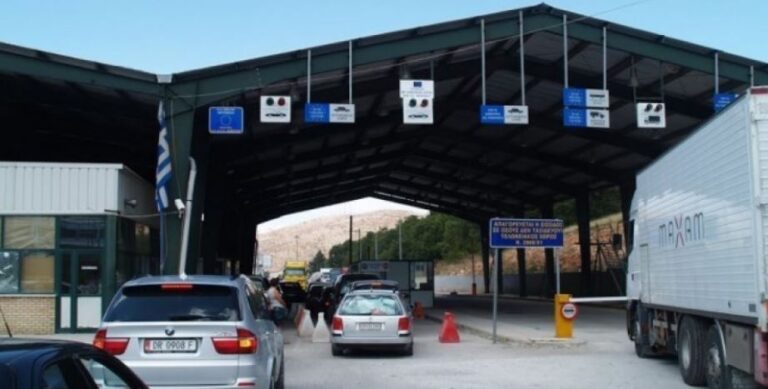 Emigrantët ikin pas festave, Jole: Fluks normal në Kapshticë dhe Qafë Thanë