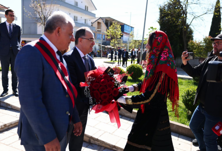 FOTO/ Presidenti Bajram Begaj vizitë në Malësinë e Madhe: Qytet me vlera historike dhe kulturore