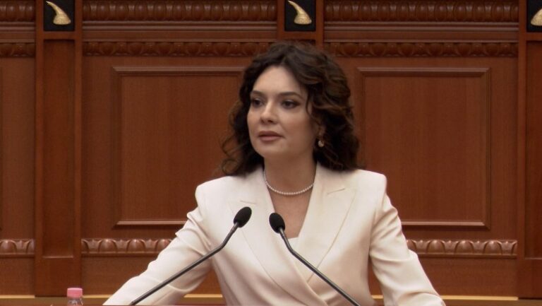 Akuzat e opozitës për drejtësinë, Spiropali: Dy standarde, armiqtë në li*ar dhe shokët e partisë të lirohen menjëherë