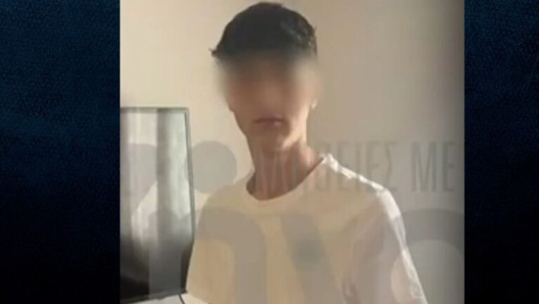 VIDEO/ I riu shqiptar rrë**ehet dhe dhu**het për disa orë pasi dashuronte një greke. Babai i vajzës ka…