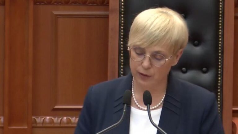 Presidentja sllovene në Kuvendin e Shqipërisë: Bota e mbushur me sfida, e keqja të kundërshtohet