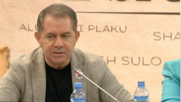 Autoriteti i Dosjeve dhe Shoqata Çamëria firmosin marrëveshje, Idrizi: 200 dokumente tregojnë se diktatura ka vepruar