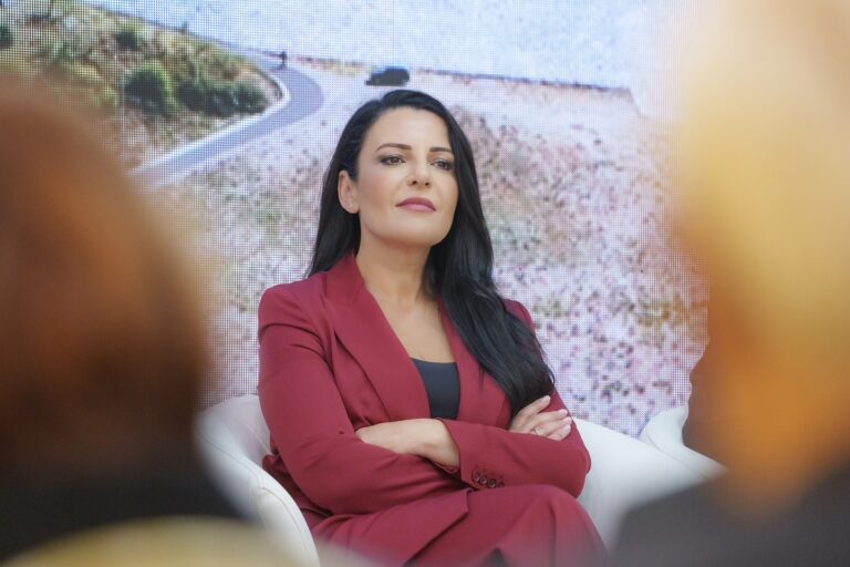 Zv/kryeministrja Balluku prezanton dy projektligjet për energjinë dhe bashkëpunimin me Azerbajxhanin