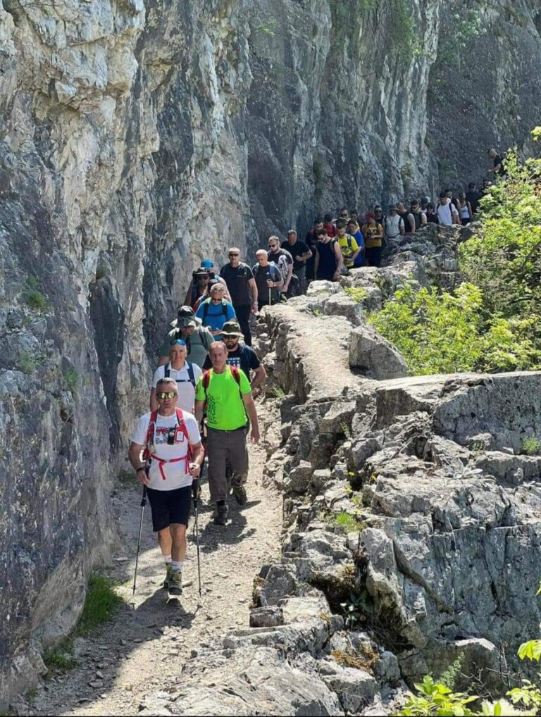 Rreth 800 mijë turistë të huaj vizituan Shqipërinë në muajin prill, Rama: 38% më shumë se një vit më parë